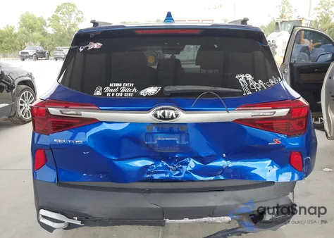 2021 Kia Seltos S из США, поврежденный, VIN KNDEUCAA9M7161060